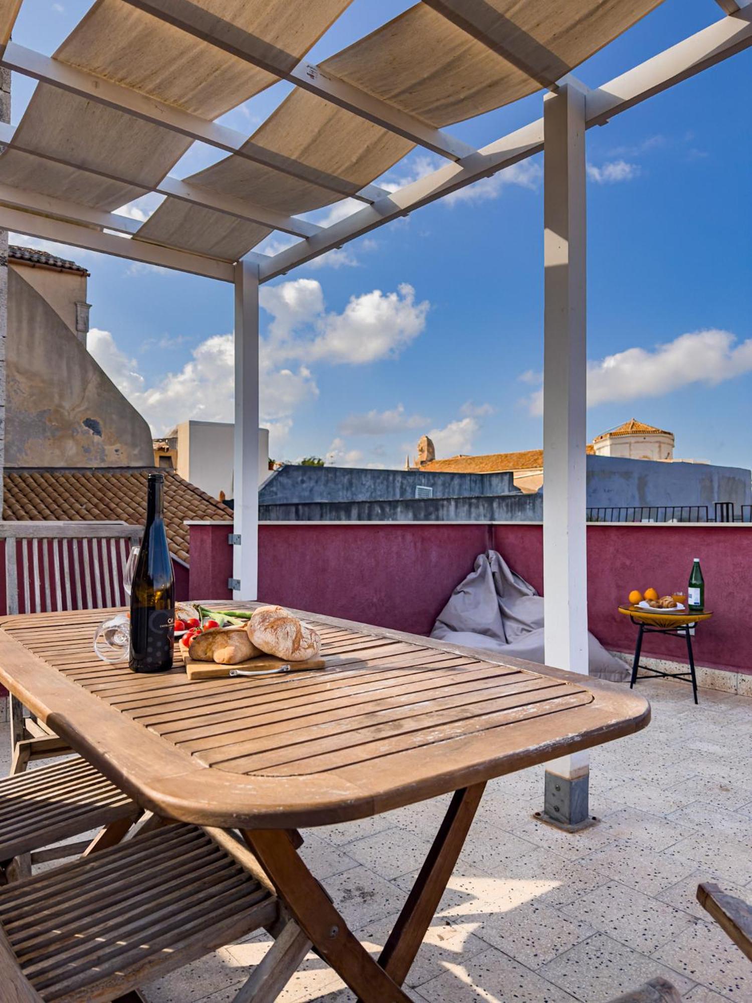 Maison Rouge Ortigia سيراكوزا المظهر الخارجي الصورة